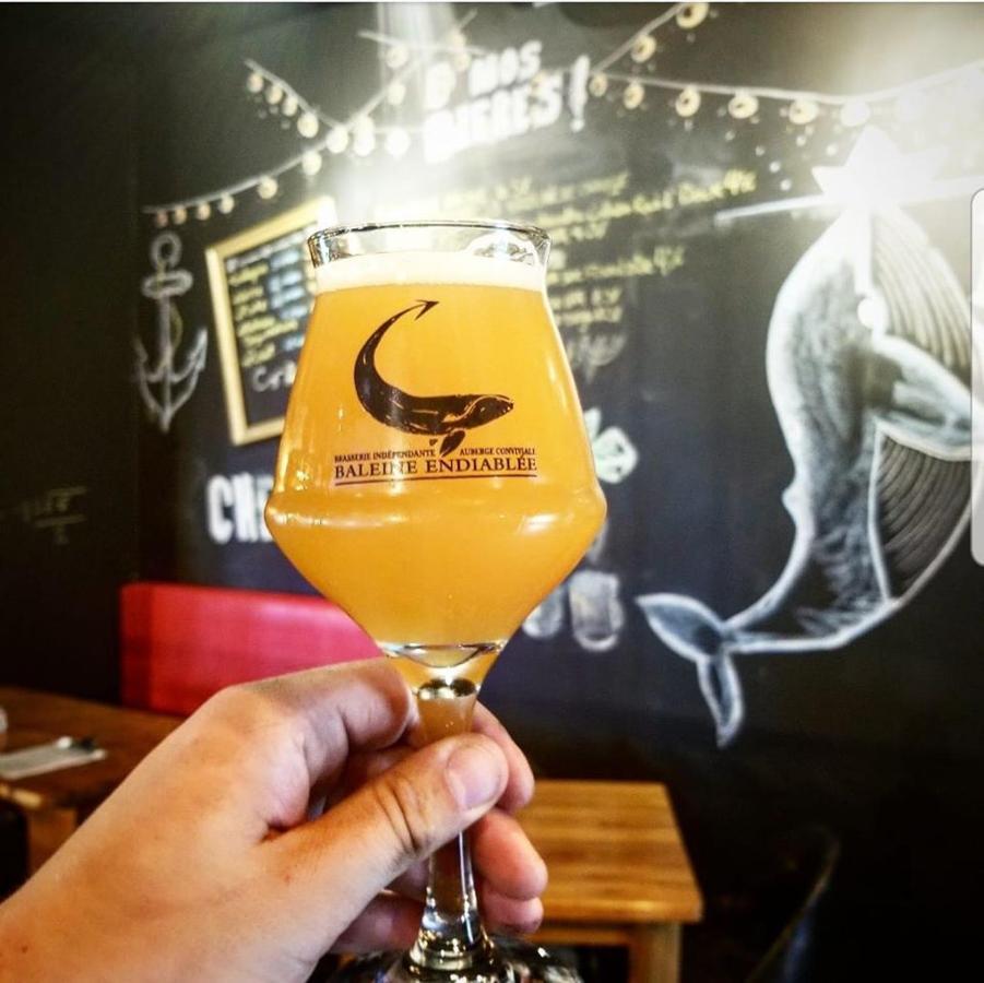 La Baleine Endiablee Microbrasserie Riviere-Ouelle Экстерьер фото